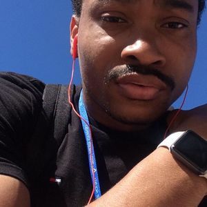 Meet your Posher, Everett